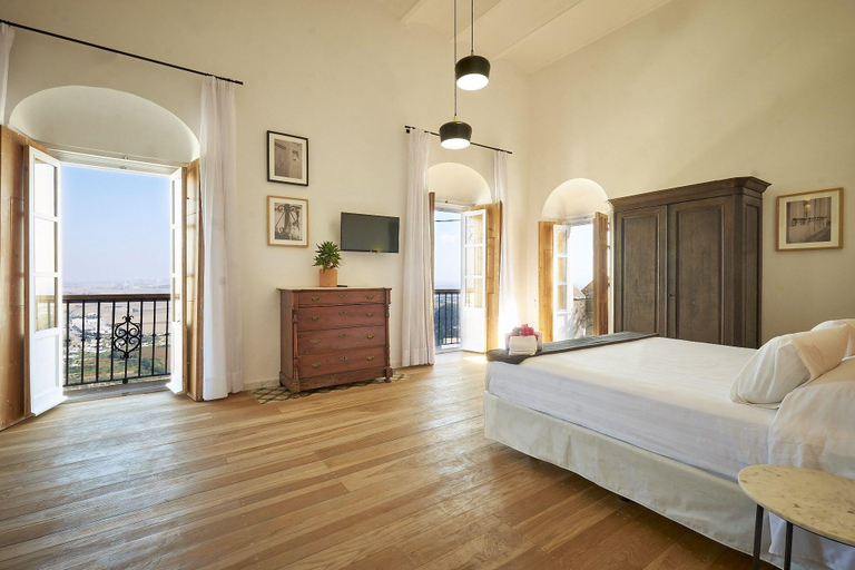 Bedroom 1, Bekkeh, Cádiz