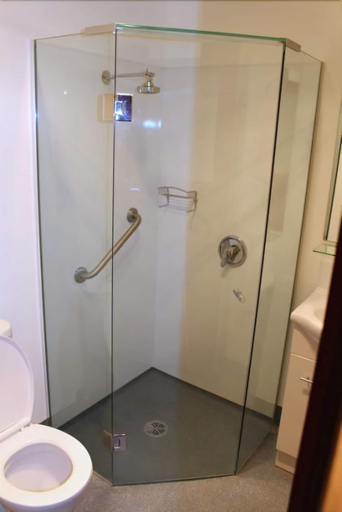 Bathroom 3, Marquis Hotel Motel, Hobart