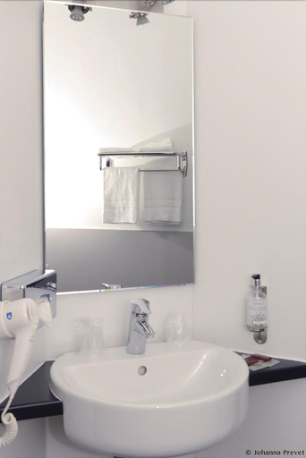 Bathroom 4, Hôtel Brasserie du Parc, Tarn