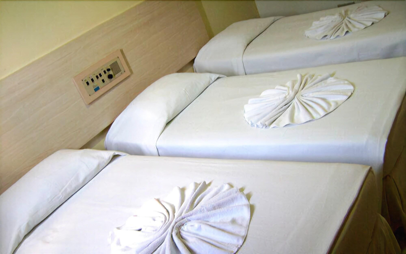 Bedroom 5, Hotel Danubio, Belém