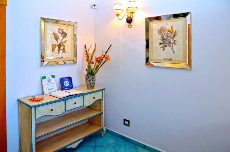 Bedroom 2, Villa Maria, Salerno