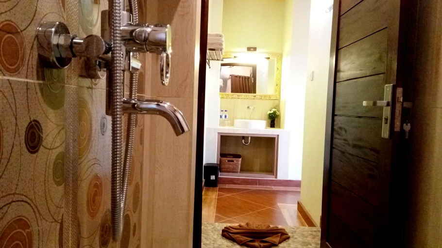 Bathroom 4, Rembulan Inn and Spa, Gianyar