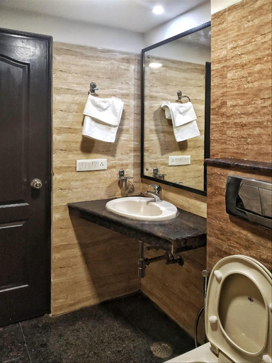 Bathroom 4, Mint Metropolitan Grand, Gautam Buddha Nagar
