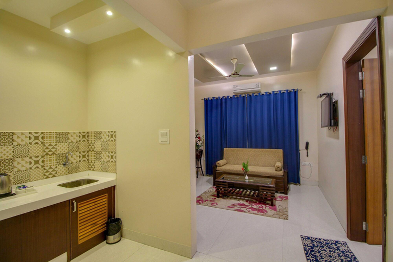 Public Area 4, Maulik Mansion Resort, Nainital