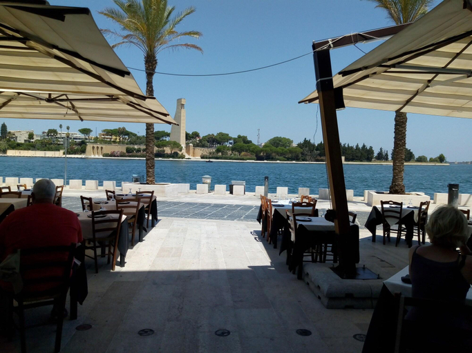 Food & Drinks, B&B Regina Margherita, Brindisi