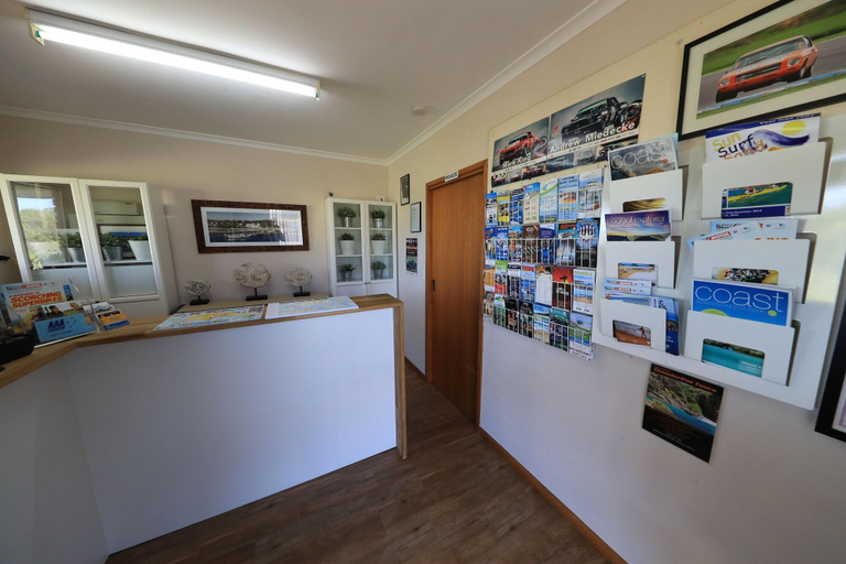Public Area, Quays Motel San Remo, Bass Coast Bal
