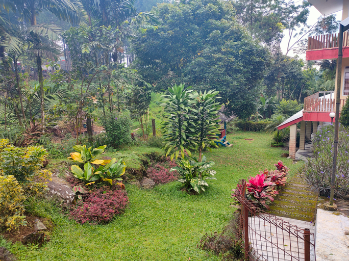 Exterior & Views 5, Hotel Anita Baturaden Mitra RedDoorz, Banyumas