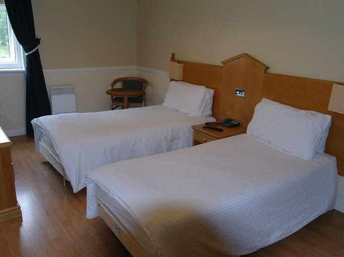 Bedroom 3, Gleniffer Hotel, Renfrewshire