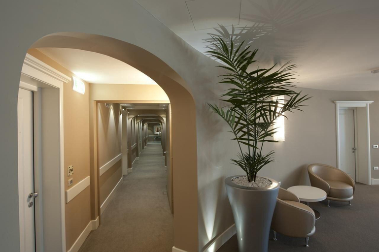 Public Area 3, Hotel Morgana, Brescia