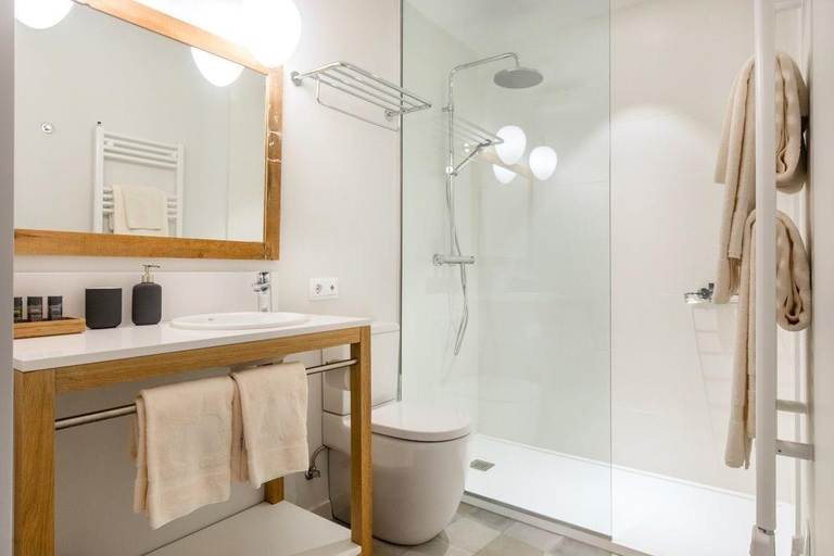 Bathroom 4, Son Gris, Baleares