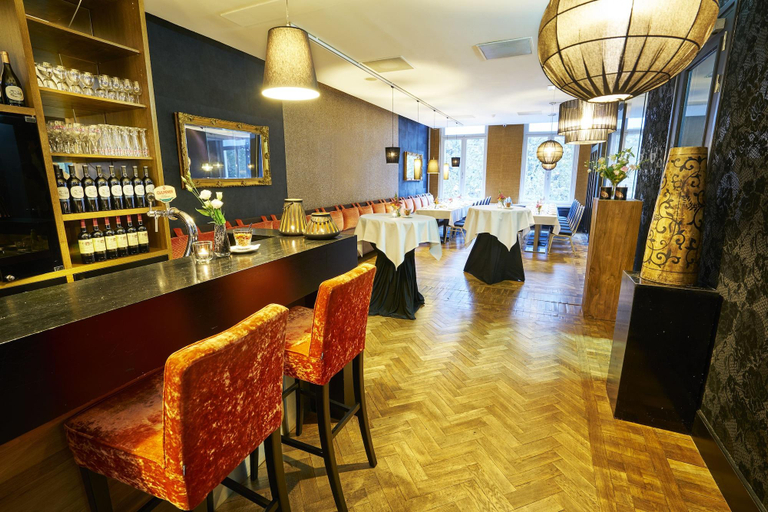 Food & Drinks 5, Hotel Vrythof - just a room - digital key by email or SMS, Maastricht