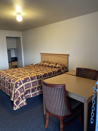 Sport & Beauty 4, New West Motel, SeaTac