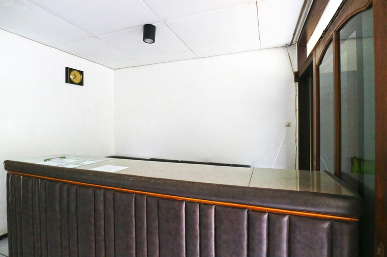 Public Area 29