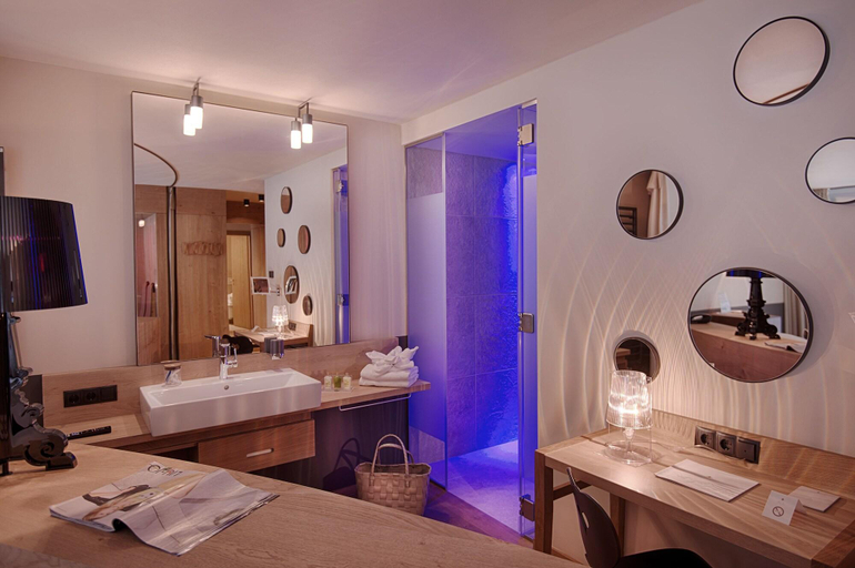 Bathroom 5, Amonti Wellnessresort, Bolzano