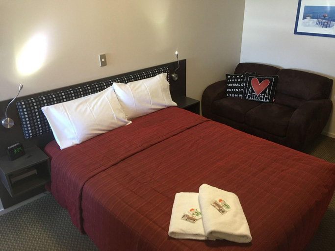 Bedroom 3, Motel On Carroll, Dunedin
