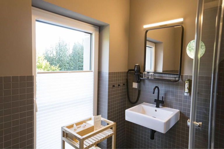 Bathroom 4, Wald & Golfhotel Lottental, Bochum