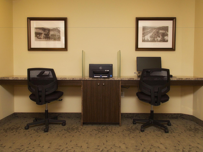 Public Area 2, The Kanata by BCMInns Blairmore, Division No. 15