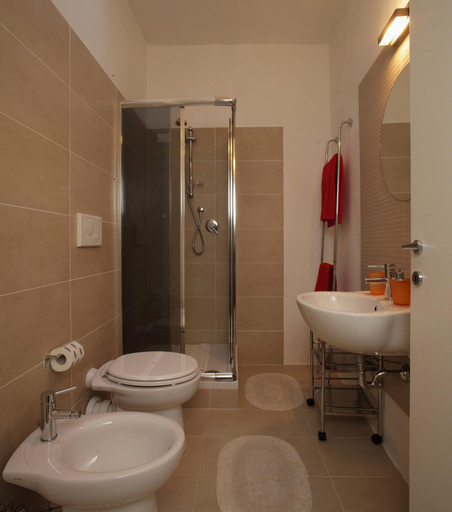 Bathroom 5, Qaral Bed and Breakfast, Cagliari