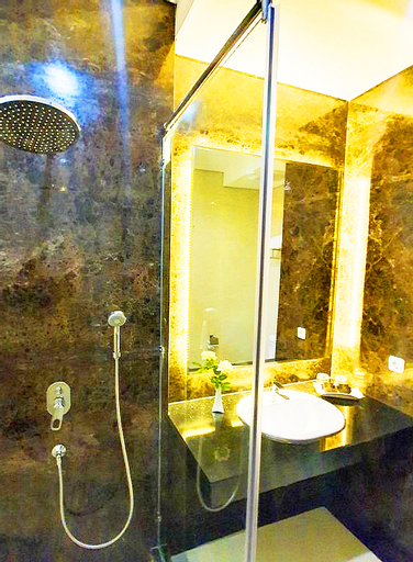 Sutanraja Hotel & Convention Centre - Tap to explore photos