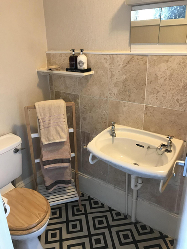 Bathroom 5, Albemarle Hotel, North Yorkshire