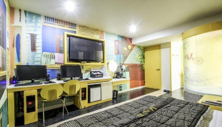 Public Area 3, V3 Motel, Gimhae