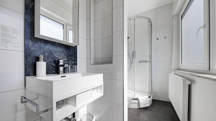 Bathroom 4, Neckarbett - Self Service Hotel, Heilbronn