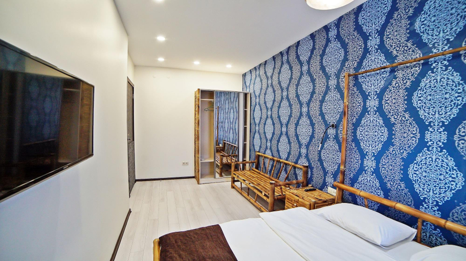 Public Area 3, Mardi Plaza Hotel, Batumi
