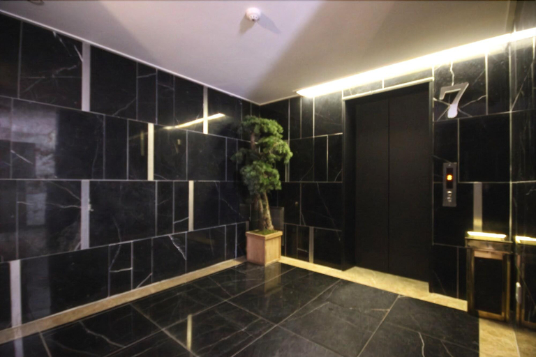 Public Area 3, Yeow-B, Jinju