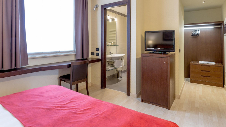 Bedroom 3, Hotel Stadio, Piacenza
