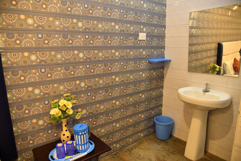 Bathroom 4, RIGHT CHOICE HOTELS, Ramanathapuram