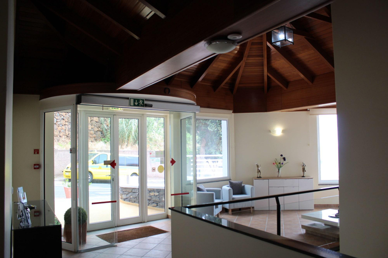 Public Area 2, TarmarPlace, Calheta