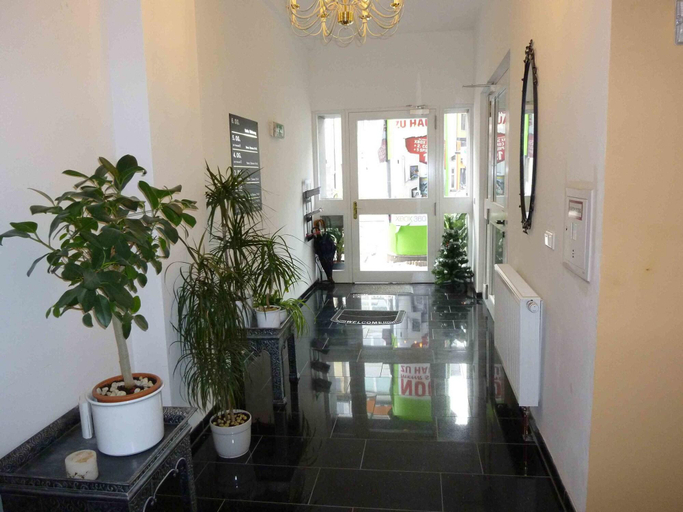 Public Area 3, Hotel Famosa, Düsseldorf
