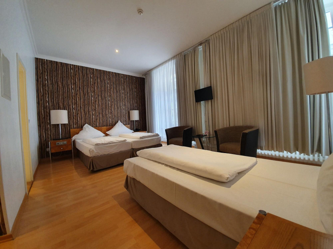 Bedroom 3, Erlanger Hof, Berlin