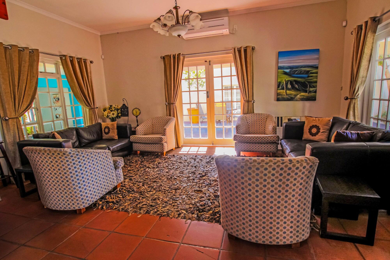 Public Area 3, A and A Guesthouse, Nelson Mandela Bay