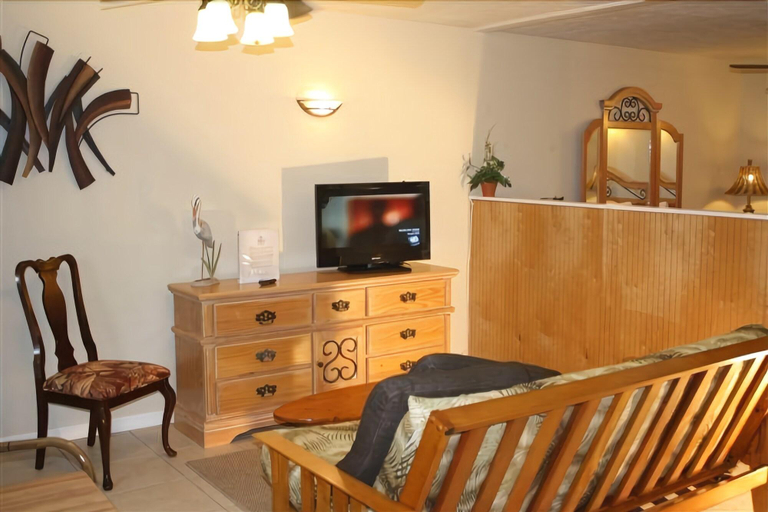 Public Area 2, Davis House Inn, Indian River