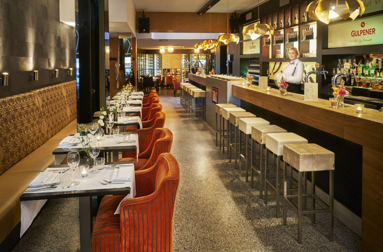 Food & Drinks 5, Hotel Vrythof - just a room - digital key by email or SMS, Maastricht