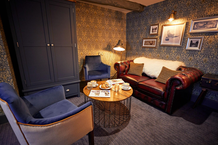 Public Area 3, The Fleece at Cirencester, Gloucestershire
