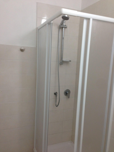 Bathroom 5, Domuschiara, Napoli