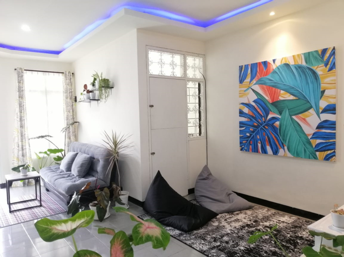 Metro Jungle House, Malang