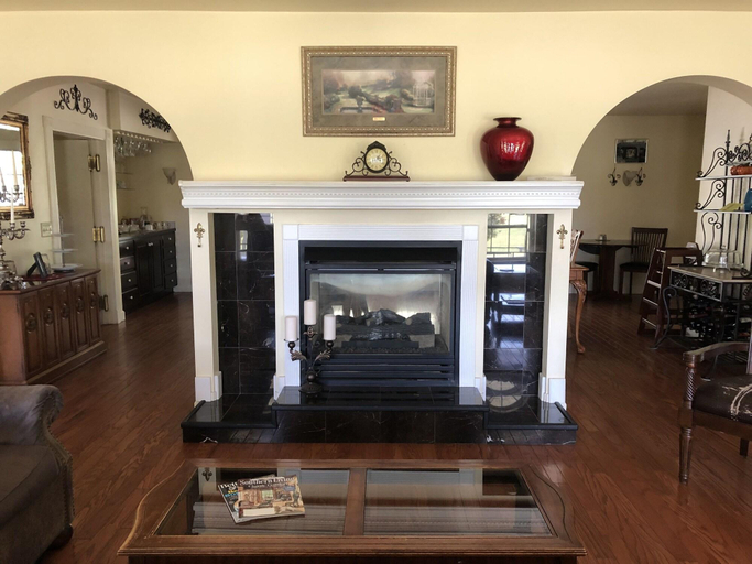 Public Area 3, The Abbé House Inn, Cleburne