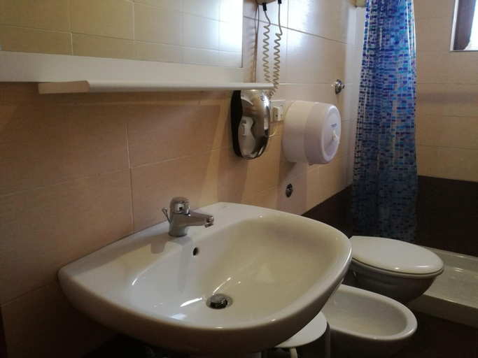 Bedroom 3, Hotel Blu Rieti, Rieti