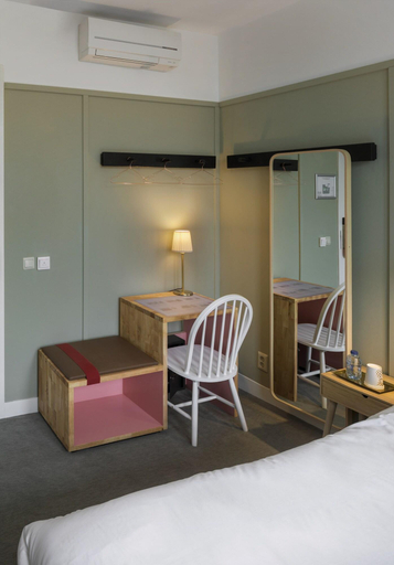 Bedroom 5, Hotel Light, Rotterdam