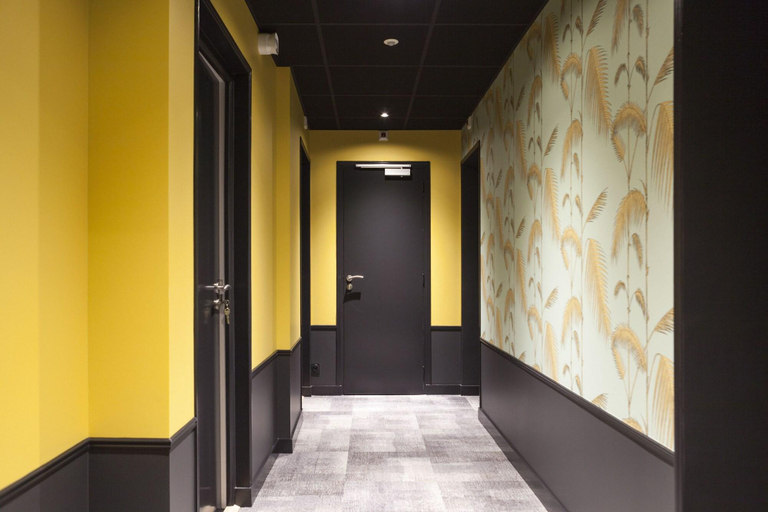 Public Area 3, Hôtel du Maine, Mayenne