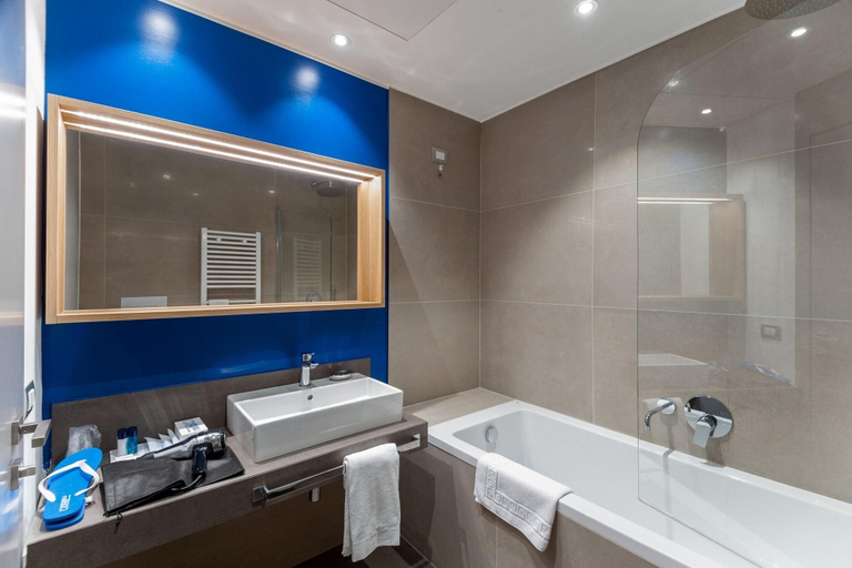 Bathroom 5, Hotel Medinblu, Reggio Di Calabria
