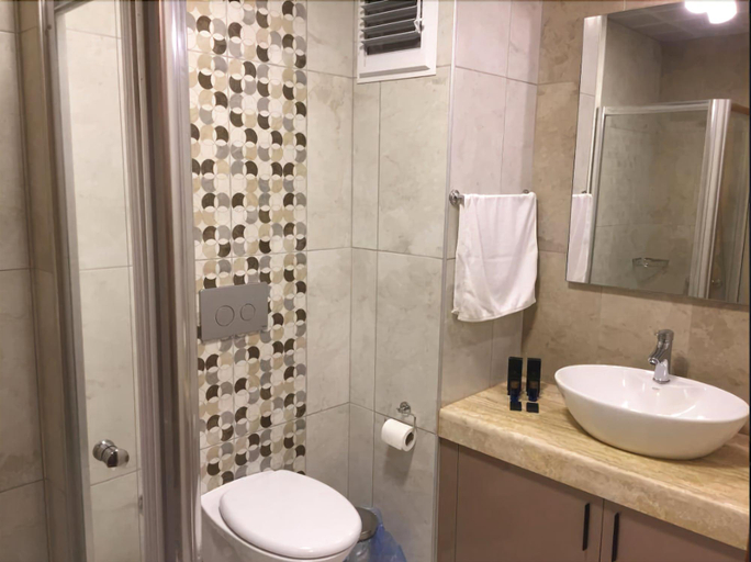 Bathroom 5, Yamanturk Ogretmenevi, Çamlıhemşin