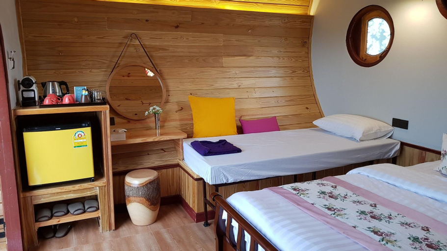 Bedroom 27