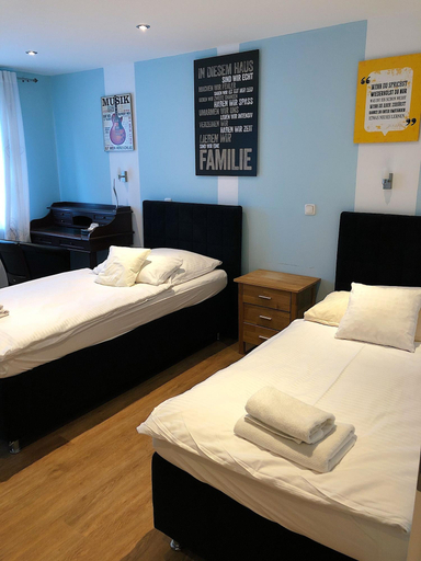 Bedroom 2, Glashütten Hotel, Hochtaunuskreis
