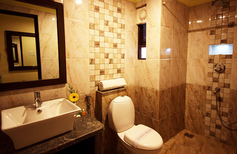 Bathroom 4, De Baga Deck Comforts, North Goa