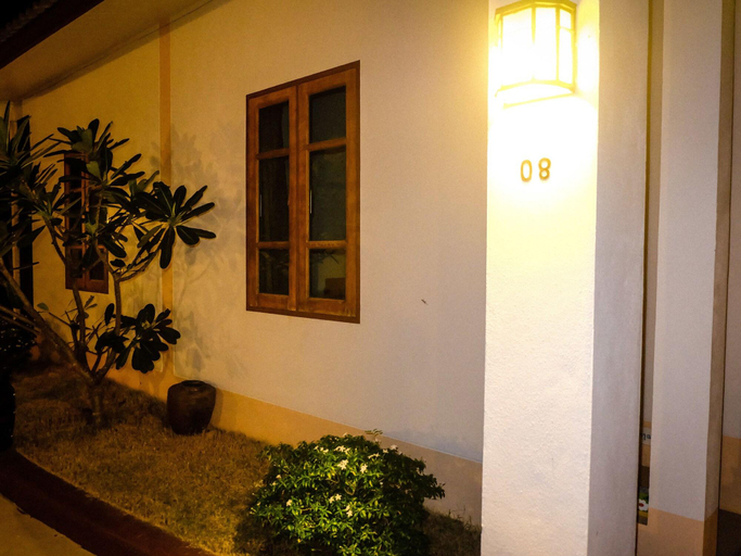 Public Area 3, Wangthatum, Sri Mahar Pho