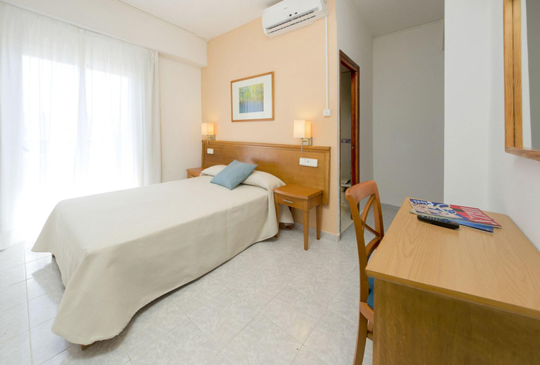 Bedroom 3, Hostal Mallorca, Baleares